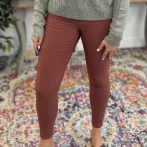 YMI Women's Skinny Pants in Rust